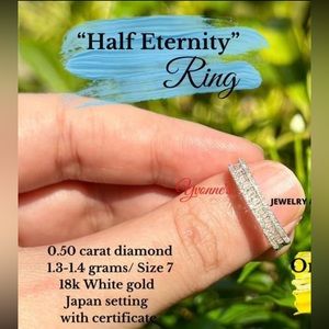 0.50 carat diamond
Size 7
18k White gold
Japan setting with certificate